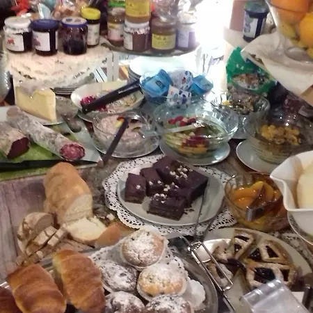 Bed & Breakfast Le Cantine Del Vecchio Borgo *