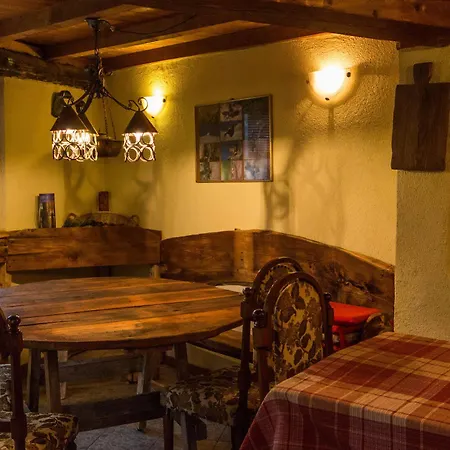 Le Cantine Del Vecchio Borgo Bed & Breakfast Traona